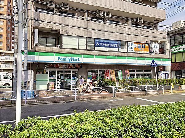 【周辺】ファミリーマート 中央林間駅東口店（340m）