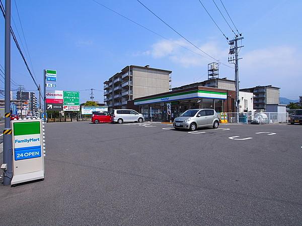 【周辺】ファミリーマート福岡今宿三丁目店 319m