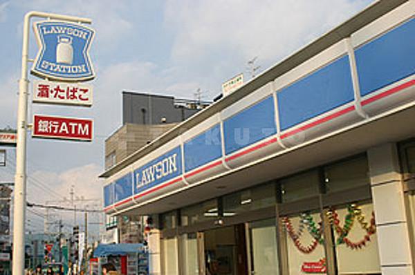 【周辺】コンビニ「ローソン長岡駅前店」駅前のローソン。マチカフェやドーナツの取り扱いもあります。