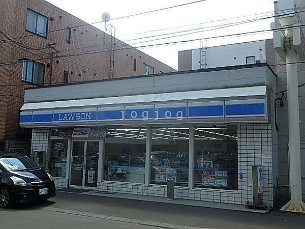 【周辺】ローソン札幌南7条西店 211m
