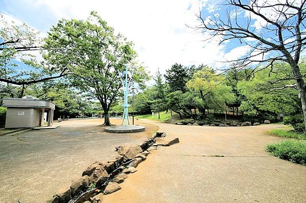 【周辺】周辺環境:公園 10m 梶ヶ谷第1公園 春には桜の咲く、梶ヶ谷第1公園がお近くです 