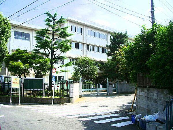 【周辺】小学校 400m 梶ヶ谷小学校
