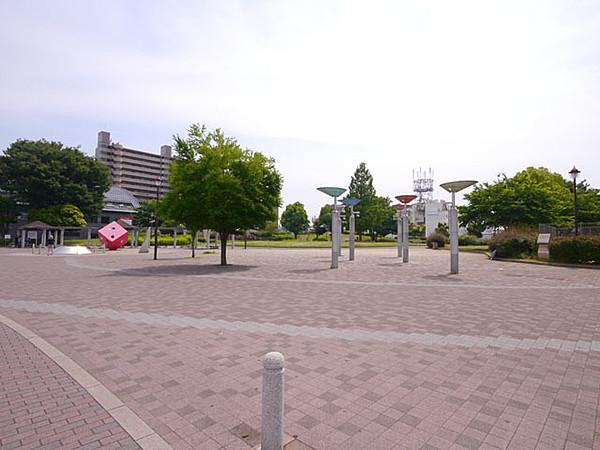 【周辺】東久保中央公園／カリヨン広場　 350m