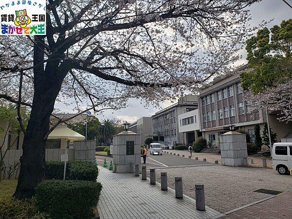 【周辺】国立長崎大学　正門 466m