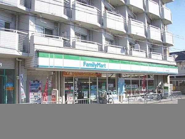 【周辺】ファミリーマート　竹田駅前店まで200メートル