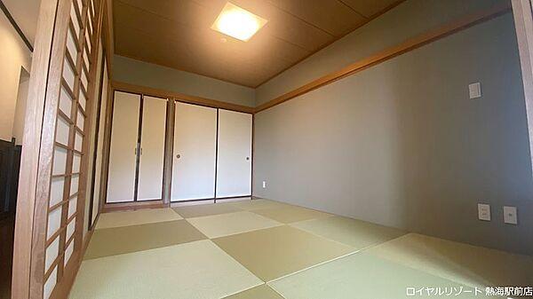【外観】和室は6畳スペースになります。半畳琉球スタイルの畳を採用。清潔感があります。