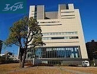 【周辺】川崎医科大学付属総合医療センター 759m