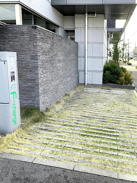【駐車場】電気自動車充電コンセント付き駐車場