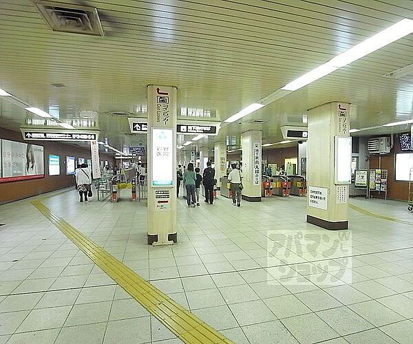【周辺】四条駅まで932m