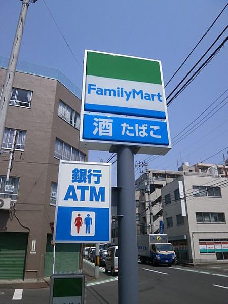 【周辺】ファミリーマート新寺四丁目店 451m