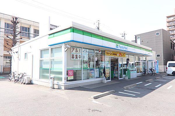 【周辺】ファミリーマート 熱田大宝店