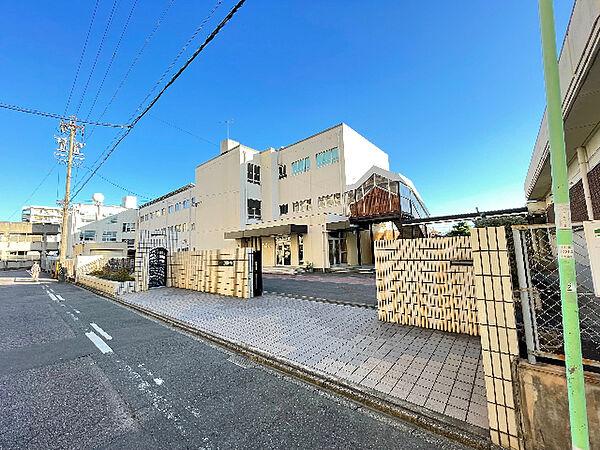 【周辺】中学校「名古屋市立御田中学校まで495m」