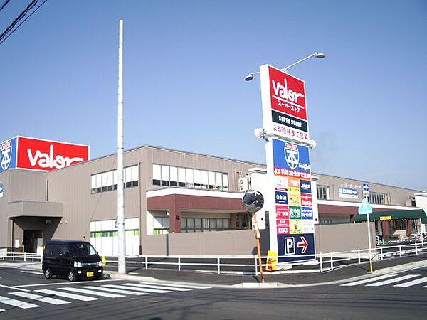 【周辺】ショッピング施設「バローまで1200m」
