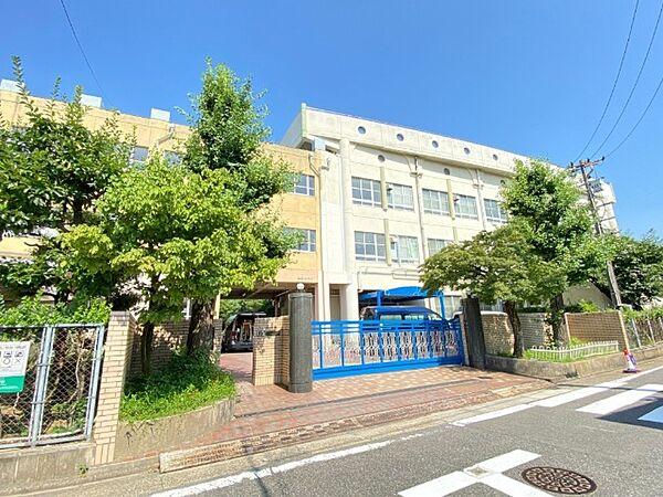【周辺】小学校「名古屋市立汐路小学校まで761m」