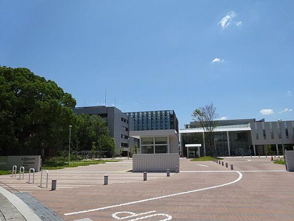 【周辺】大学「名古屋市立大学薬学部まで630m」