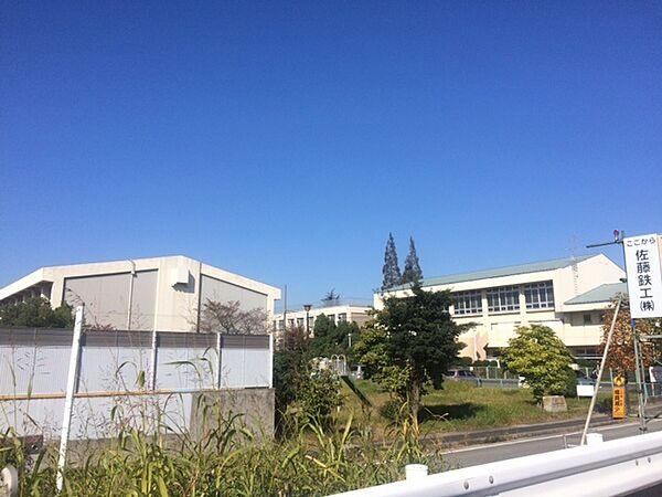【周辺】中学校「名古屋市立南陽中学校まで863m」