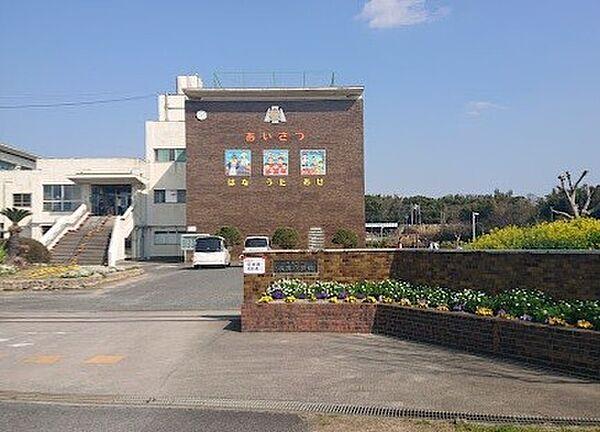【周辺】小学校「武豊町立衣浦小学校まで933m」