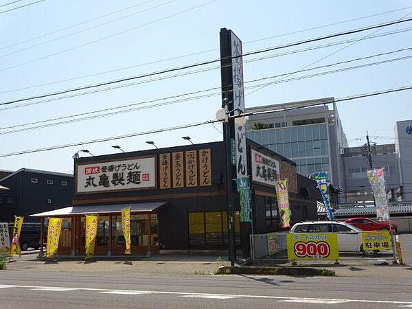【周辺】飲食店「丸亀製麺まで500m」
