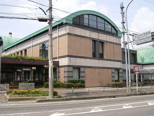 【周辺】図書館「犬山市立図書館まで200m」