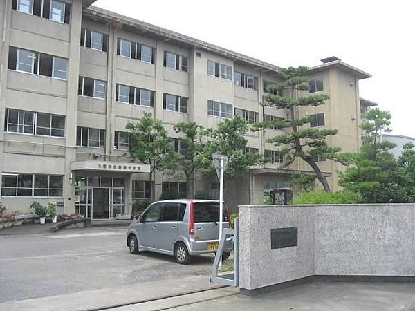 【周辺】市立日新小学校