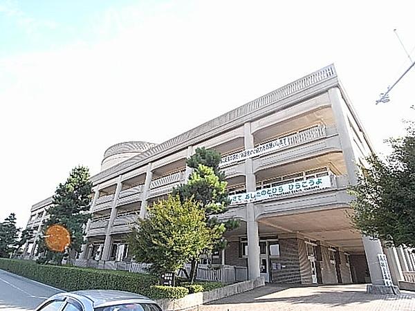【周辺】宝塚市役所（4561m）