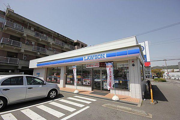 【周辺】コンビニ「ローソン徳島沖浜二丁目店まで157m」ローソン