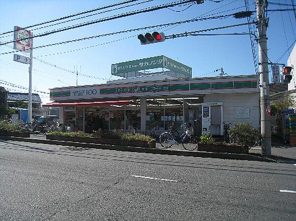 【周辺】ローソンストア100 枚方須山店（689m）