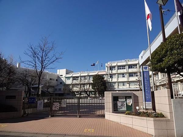 【周辺】平井南小学校（730m）