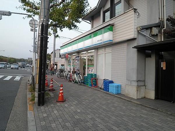 【周辺】コンビニエンスストアファミリーマート賀茂大橋店まで554ｍ