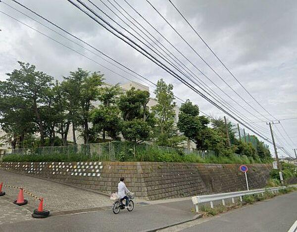 【周辺】【小学校】横浜市立港南台第一小学校まで567ｍ
