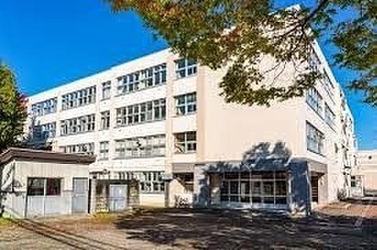 【周辺】札幌市立真駒内中学校