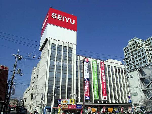【周辺】川西能勢口駅のすぐ向かい側には『西友　川西店』24時間営業です。