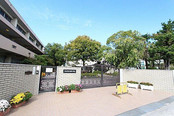 【周辺】名古屋市立高蔵小学校 184m
