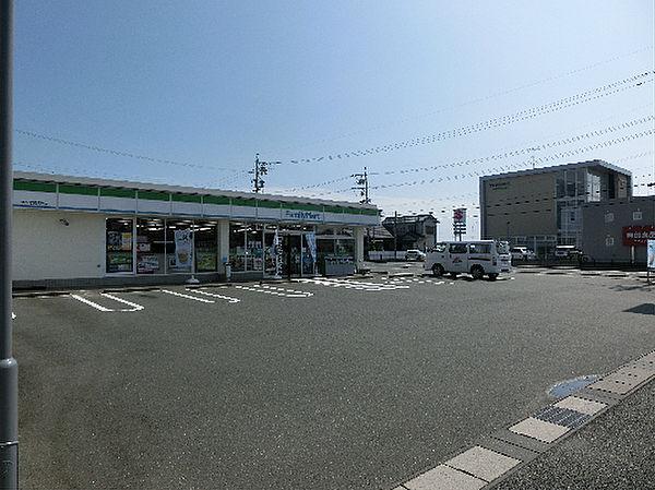 【周辺】ファミリーマート 浜松志都呂店（122m）