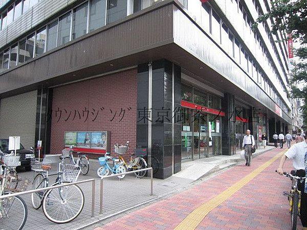 【周辺】三菱東京ＵＦＪ銀行 徒歩3分。銀行 190m