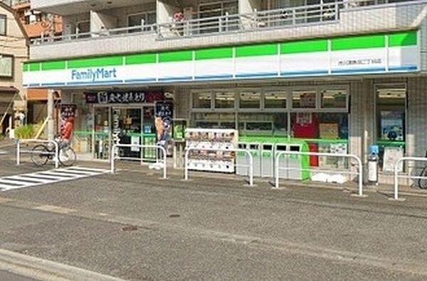 【周辺】ファミリーマート市川湊新田二丁目店 徒歩2分。 110m