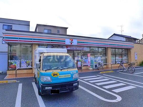 【周辺】セブンイレブン西新井駅東店 徒歩4分。 250m