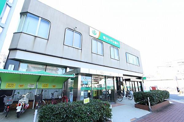 【周辺】銀行埼玉りそな銀行 新狭山支店まで100ｍ