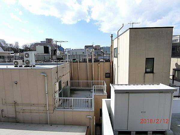 【外観】402洋室西側窓からの眺望 (参考) (2)