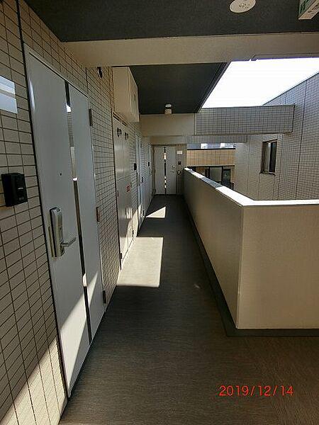 【外観】7階共用廊下(2～5号室前）