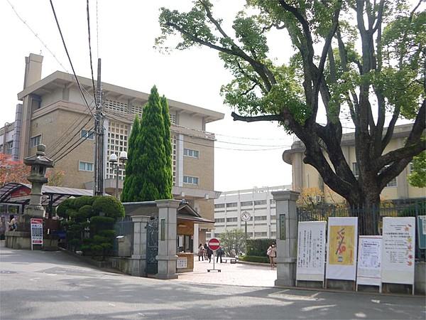 【周辺】私立京都女子大学（2781m）