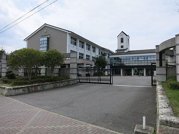 【周辺】豊田市立童子山小学校 徒歩 約22分（約1700m）