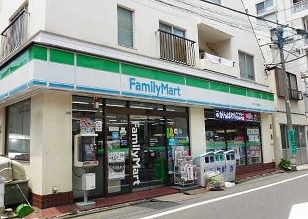 【周辺】ファミリーマート佐野久下目黒店 581m
