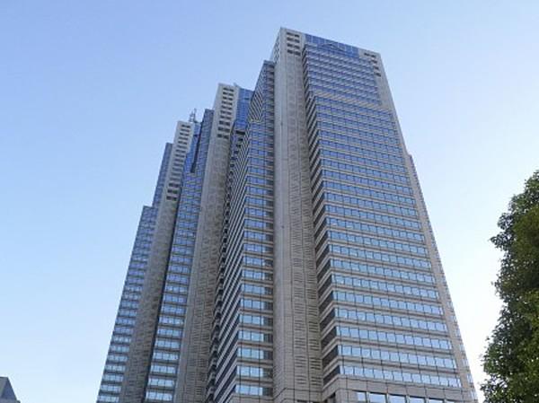 【周辺】新宿パークタワー 1047m
