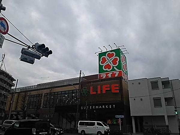 【周辺】ライフ新桜台駅前店 264m