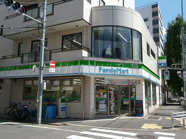 【周辺】ファミリーマート南台二丁目店