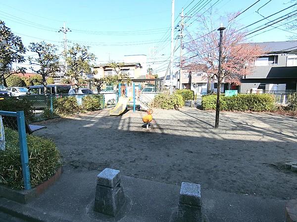 【周辺】JR横浜線「古淵」駅よりバス約6分、「長久保」バス停より徒歩約1分の立地です
