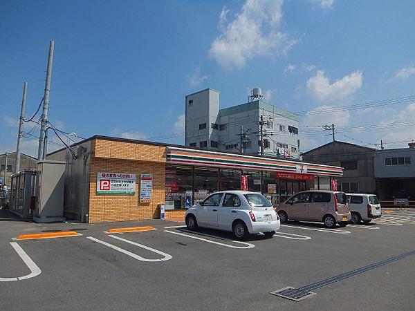 【周辺】セブンイレブン八尾太田新町4丁目店(コンビニ)まで1090m