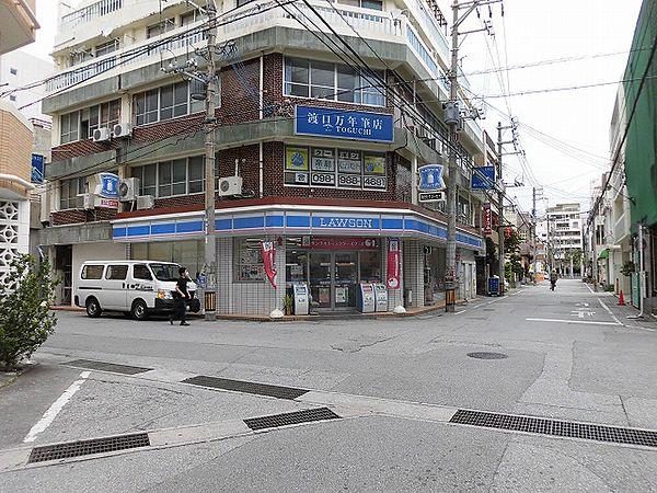 【周辺】ローソン 那覇久茂地二丁目店（165m）