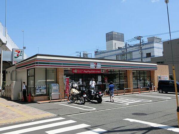 【周辺】セブンイレブン横浜神奈川2丁目店 徒歩2分。 93m